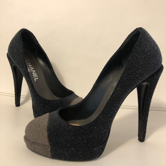 Chanel Multicolor Round Top Pump Heels Size 39 $1295 - Picture 3 of 9